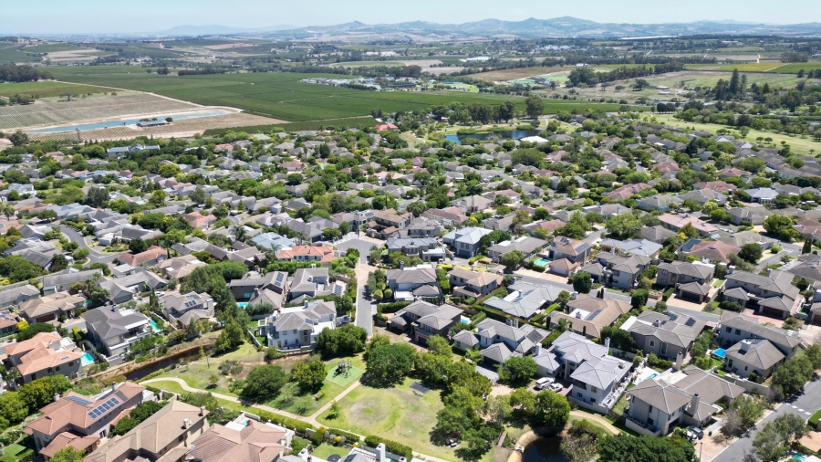 4 Bedroom Property for Sale in La Montagne Western Cape